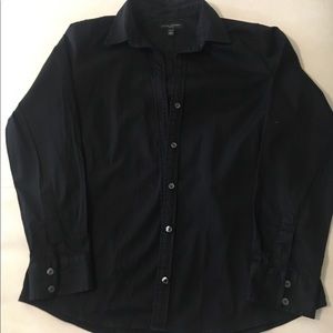 Banana Republic. Black button-down shirt. Fitted.
